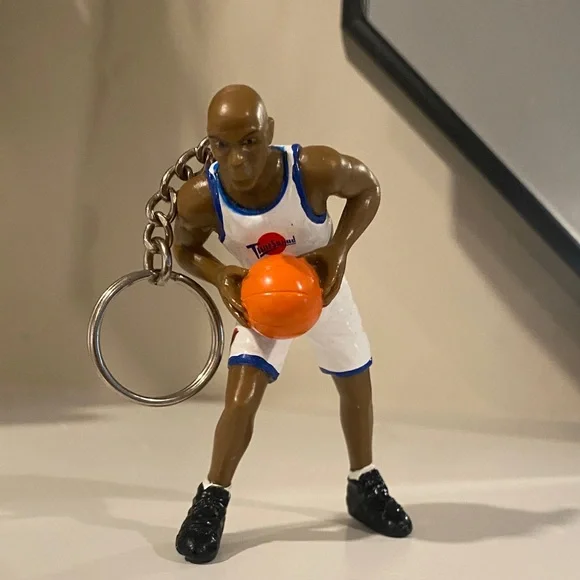 Vintage 1996 Space Jam Michael Jordan Keychain figure figures basketball boys - Picture 1 of 3